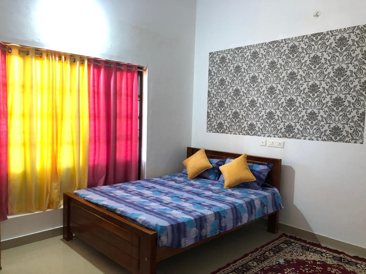 Candlehut Homestay - Housity