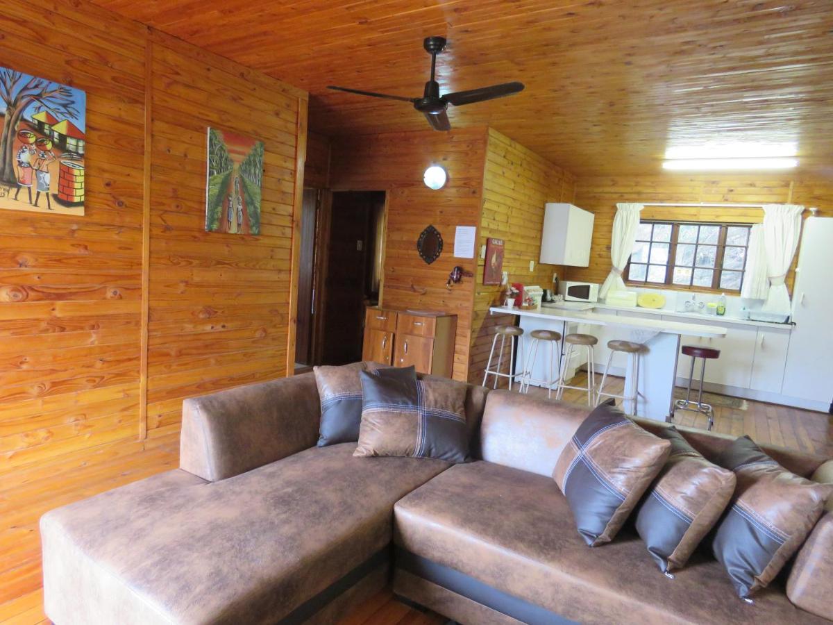 Impala Niezel Lodge & Guest House - Housity