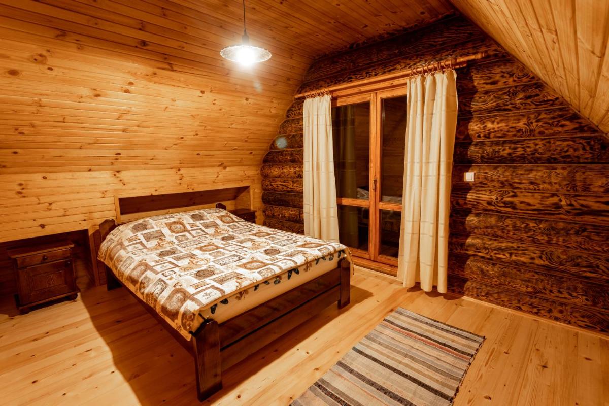 Zlatarske brvnare Zlatar Chalets - Housity