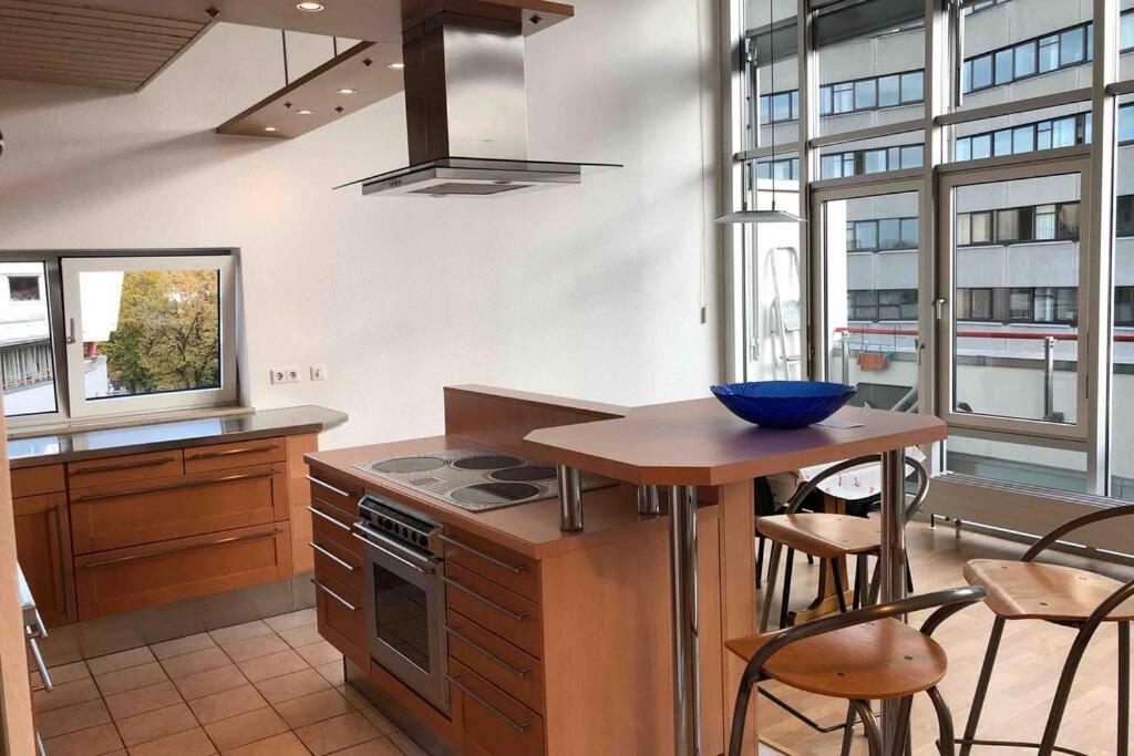 Suitetrails - Premium Penthouse Wohnung mit Schlossblick Zentral in Heidenheim mit Tiefgarage