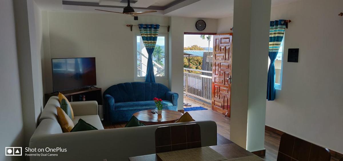 Island Cliff - Housity