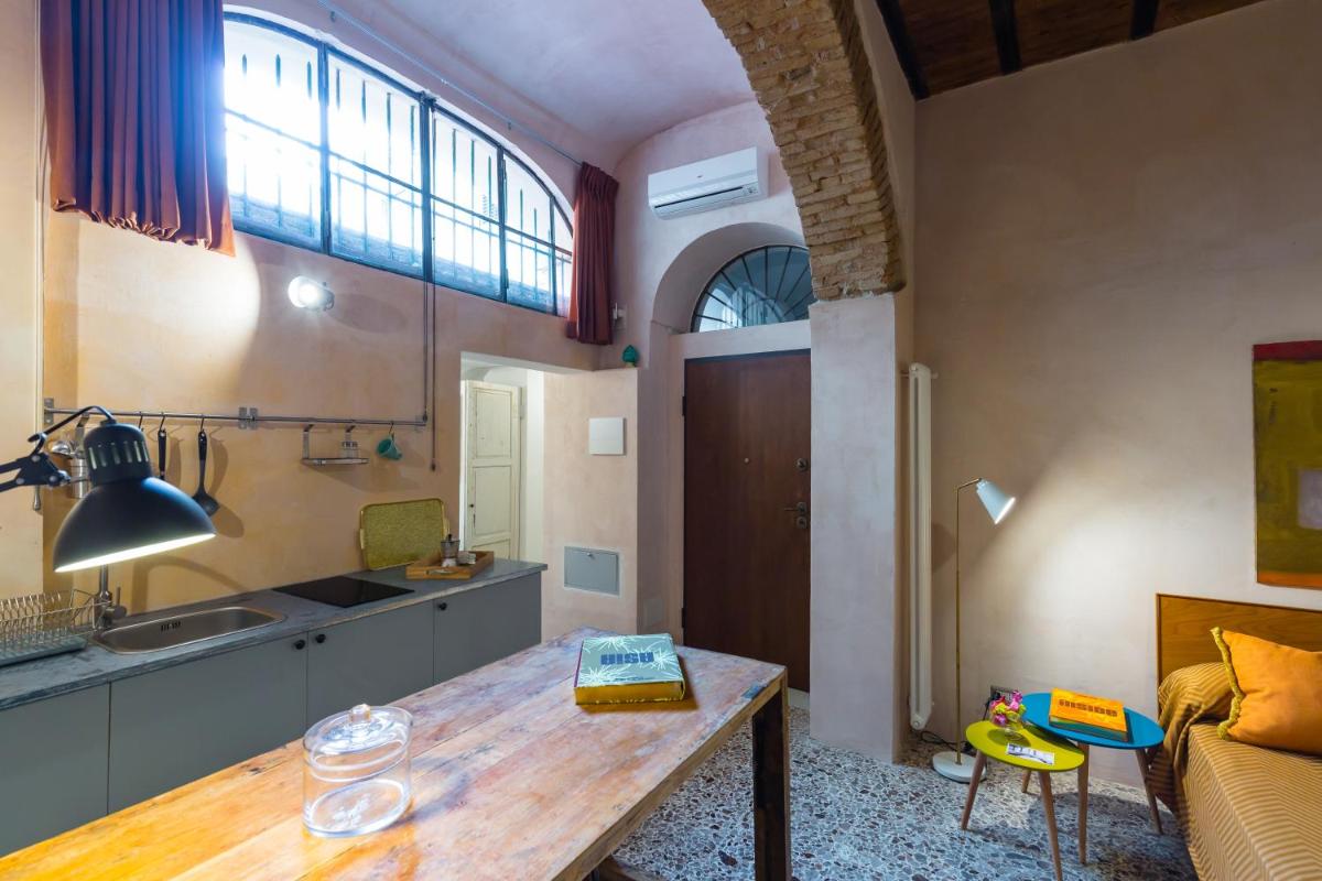 ADE STUDIO - Housity