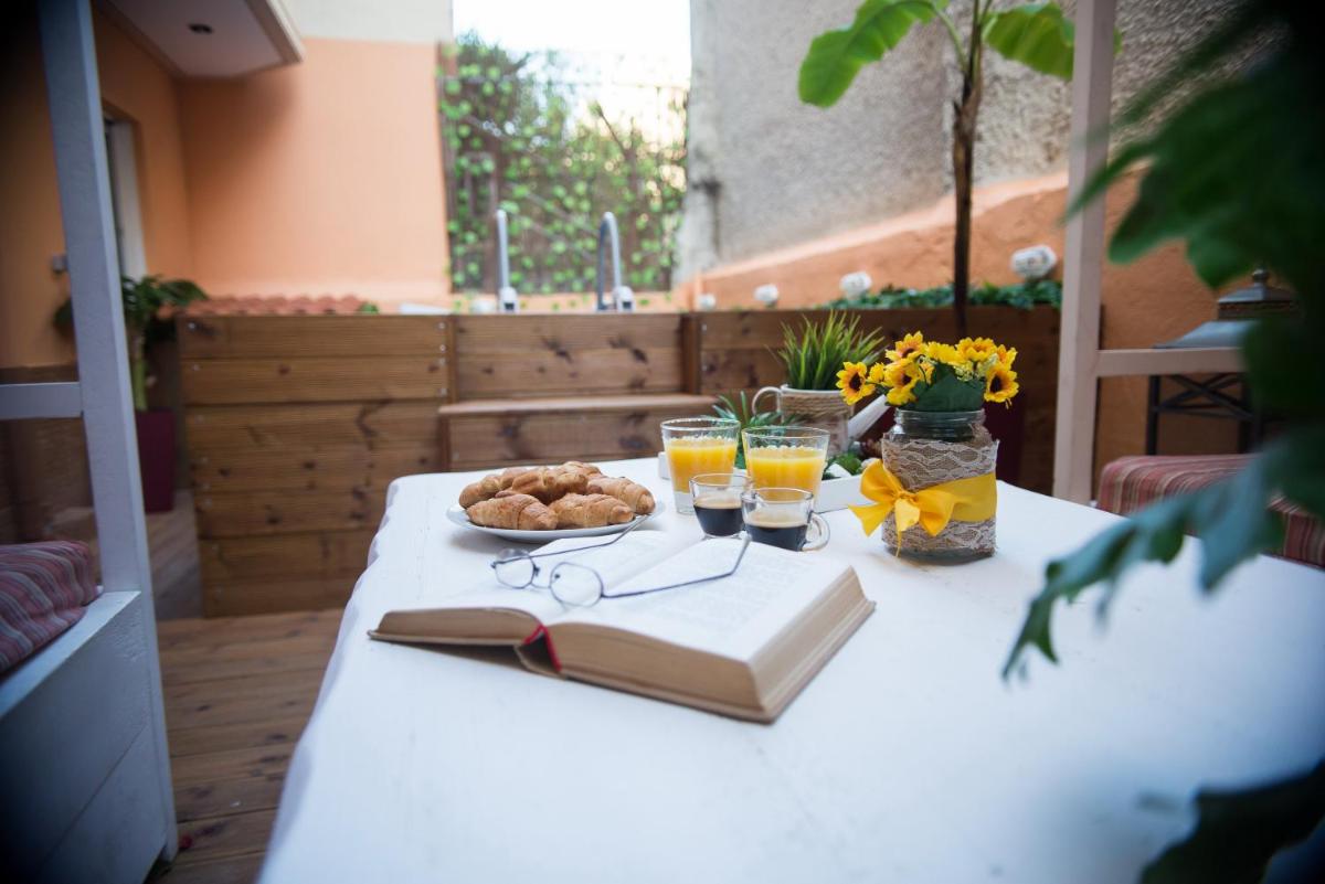 ChrisAndro Apartments - Housity