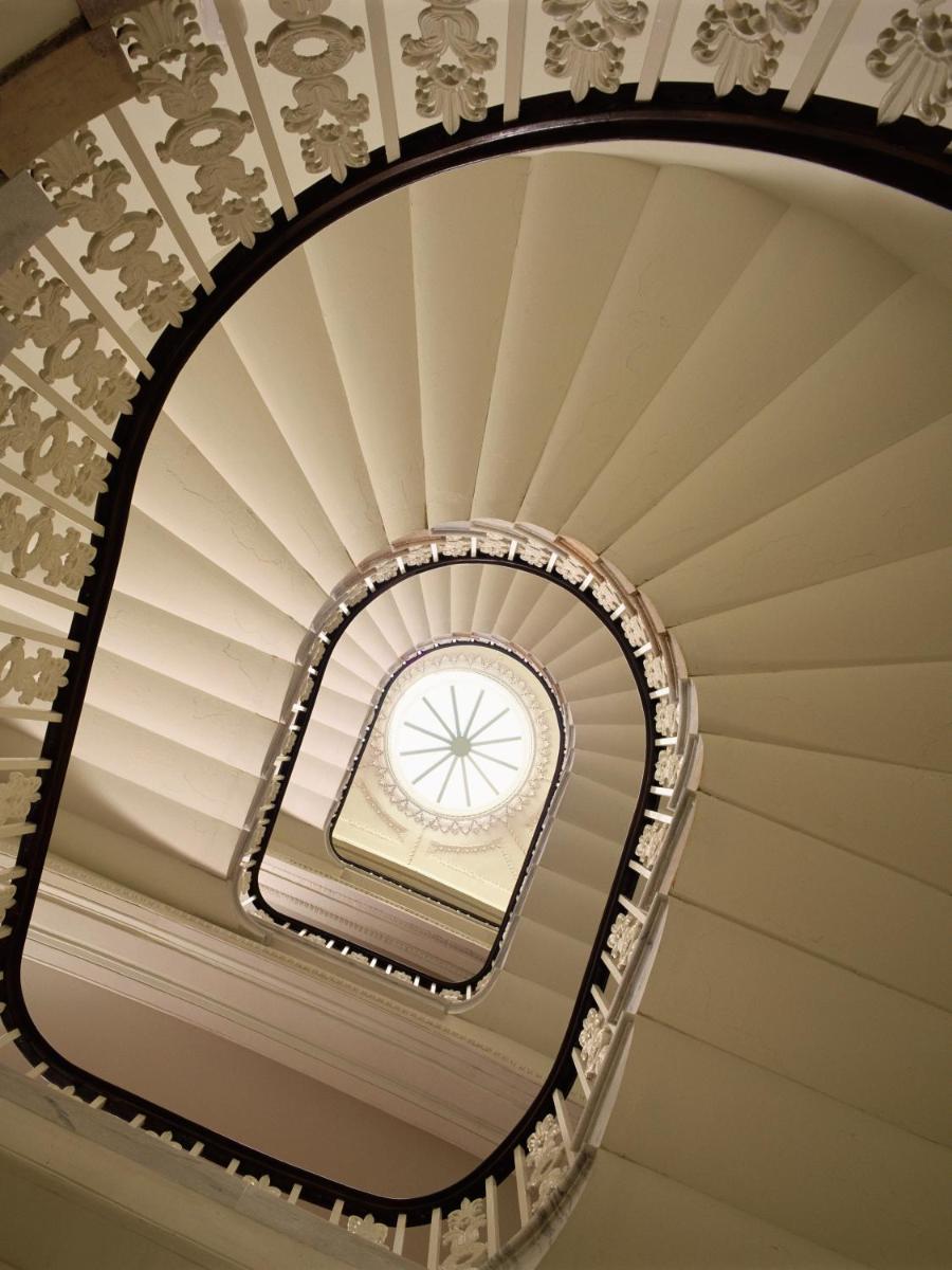 Kimpton Hotel Monaco Washington DC, an IHG Hotel - Housity