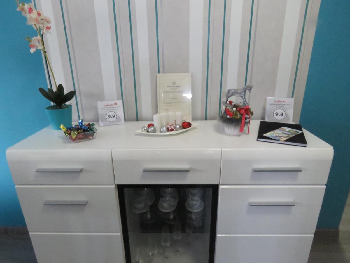 Szofi Apartman - Housity