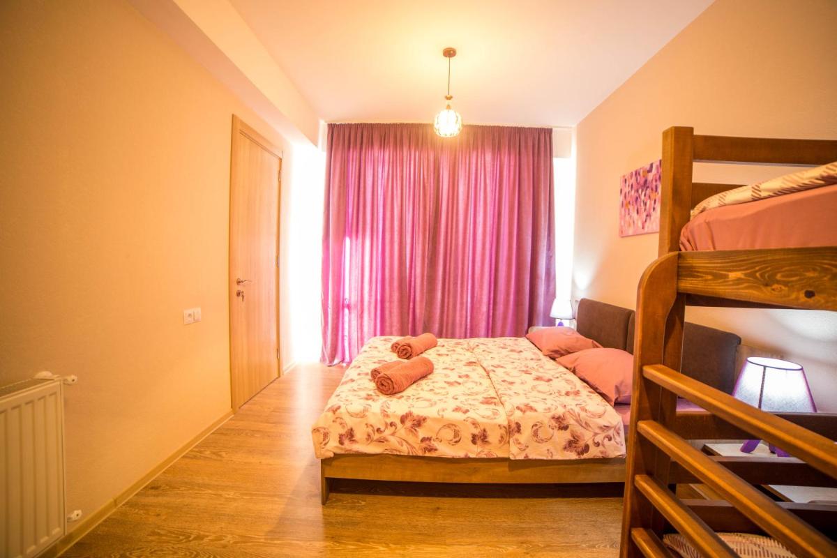 BAKURIANI PLAZA - Housity