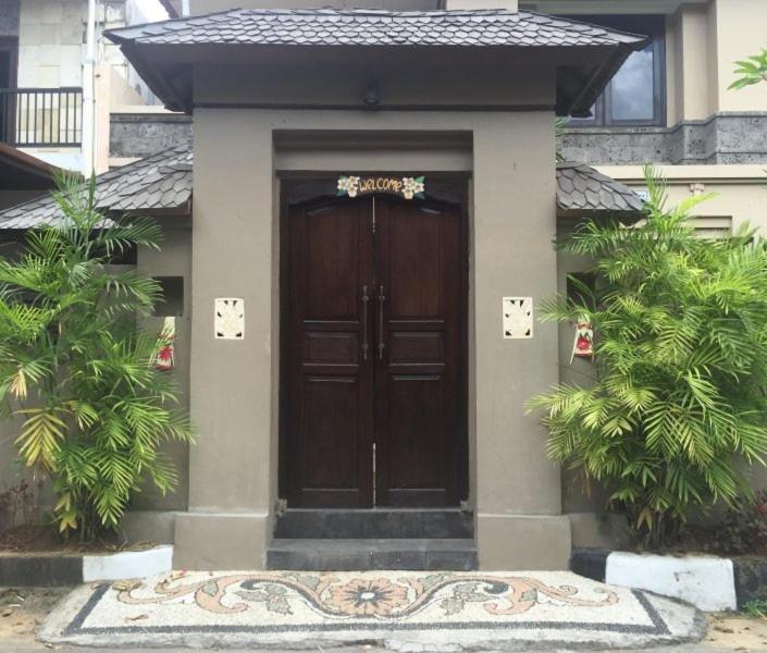 Villa Indah Kuta Royal - Private Pool - Optic Fiber High Speed Internet - Hizvo