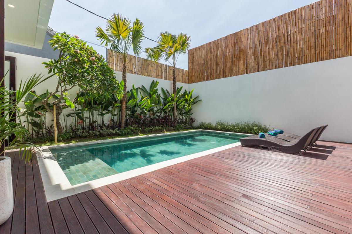 Villa Azura - Housity