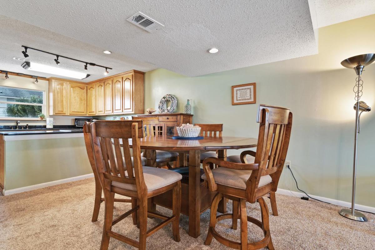 Canal Place #8 - Housity