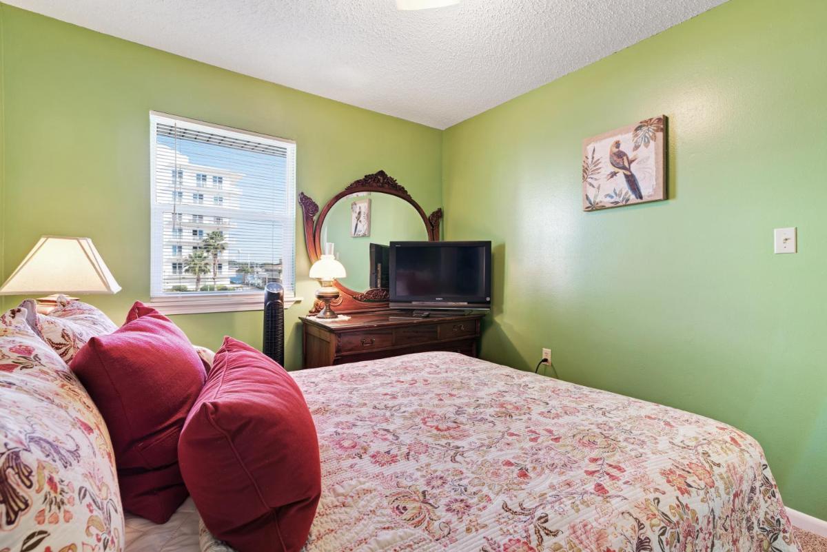 Canal Place #8 - Housity
