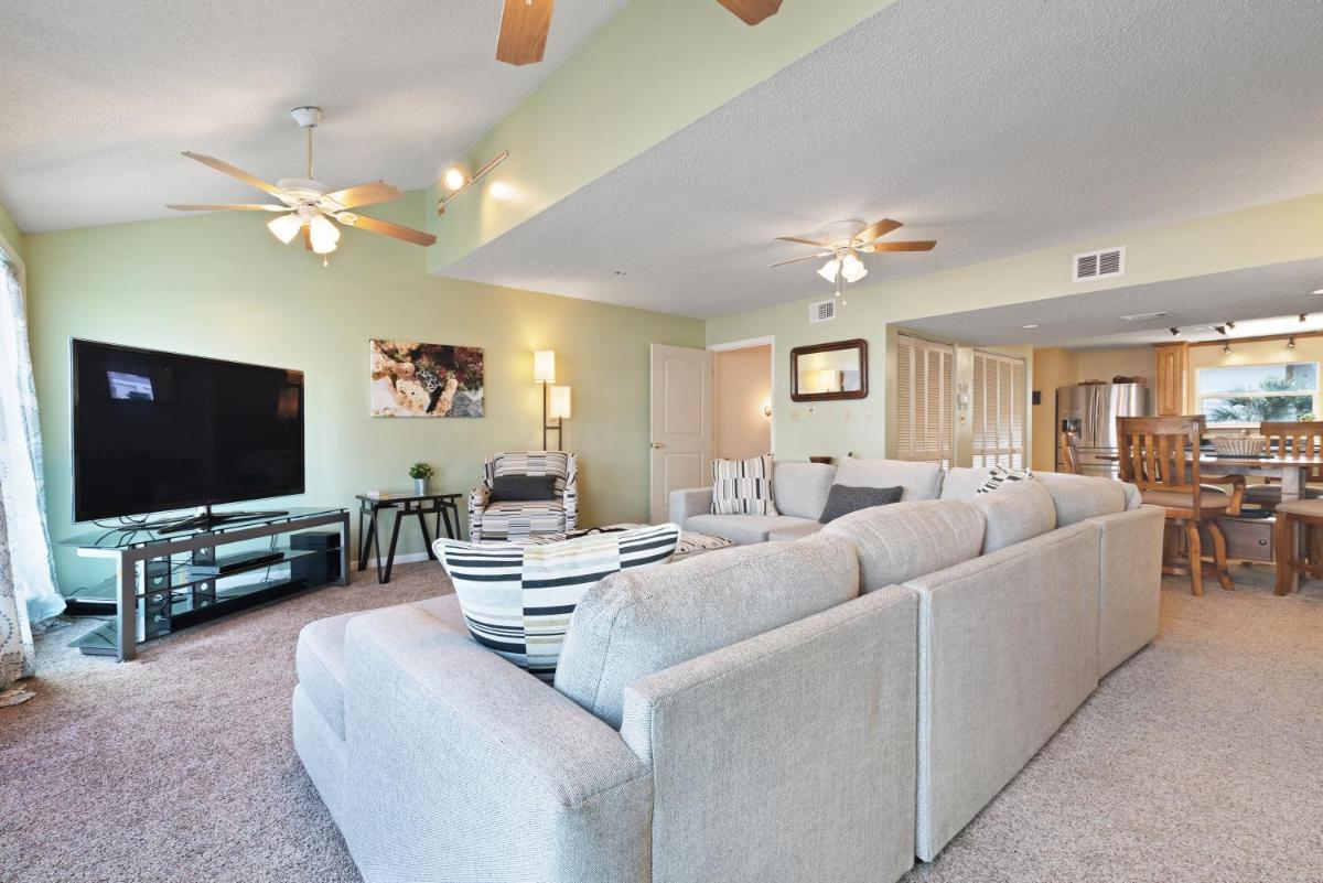 Canal Place #8 - Housity