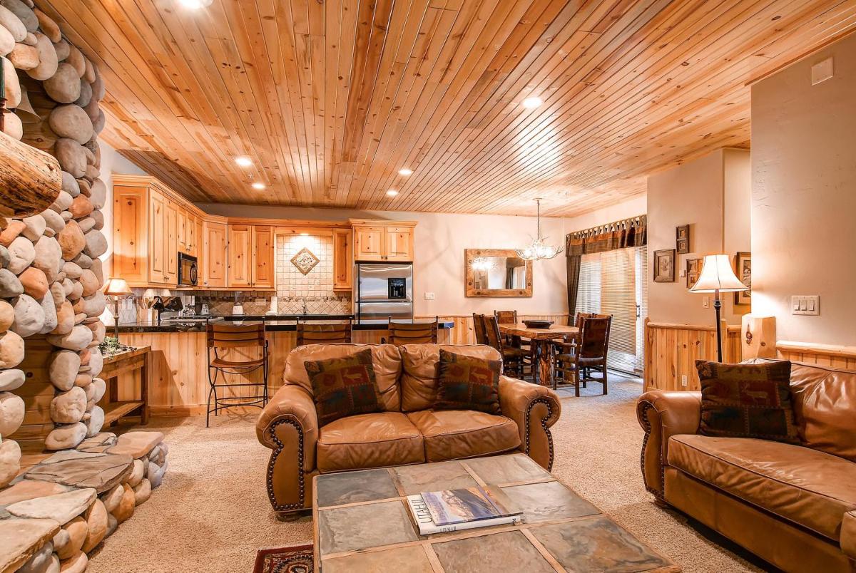 Timber Wolf Lodge by Park City Lodging - Housity