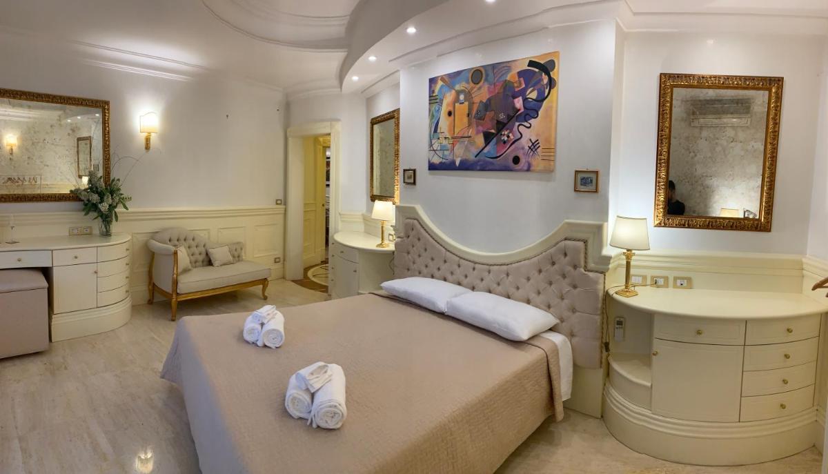Simon's Guest House Rome - Housity