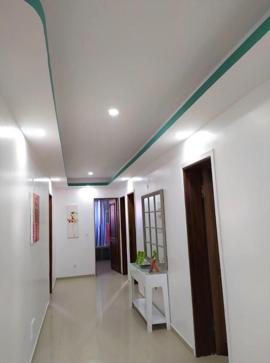 Casa Cabral : Big Apartment next to the beach - Housity