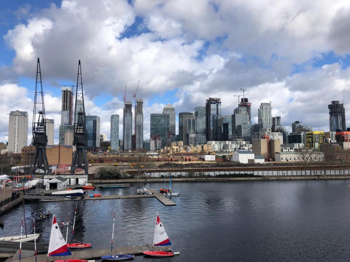Laconic & Modern Apartment close to Canary Wharf - Housity