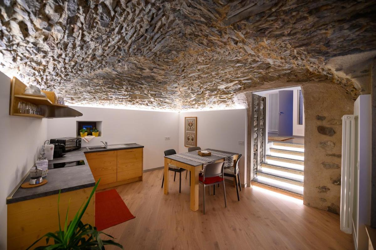 Old Town Apartments - Housity