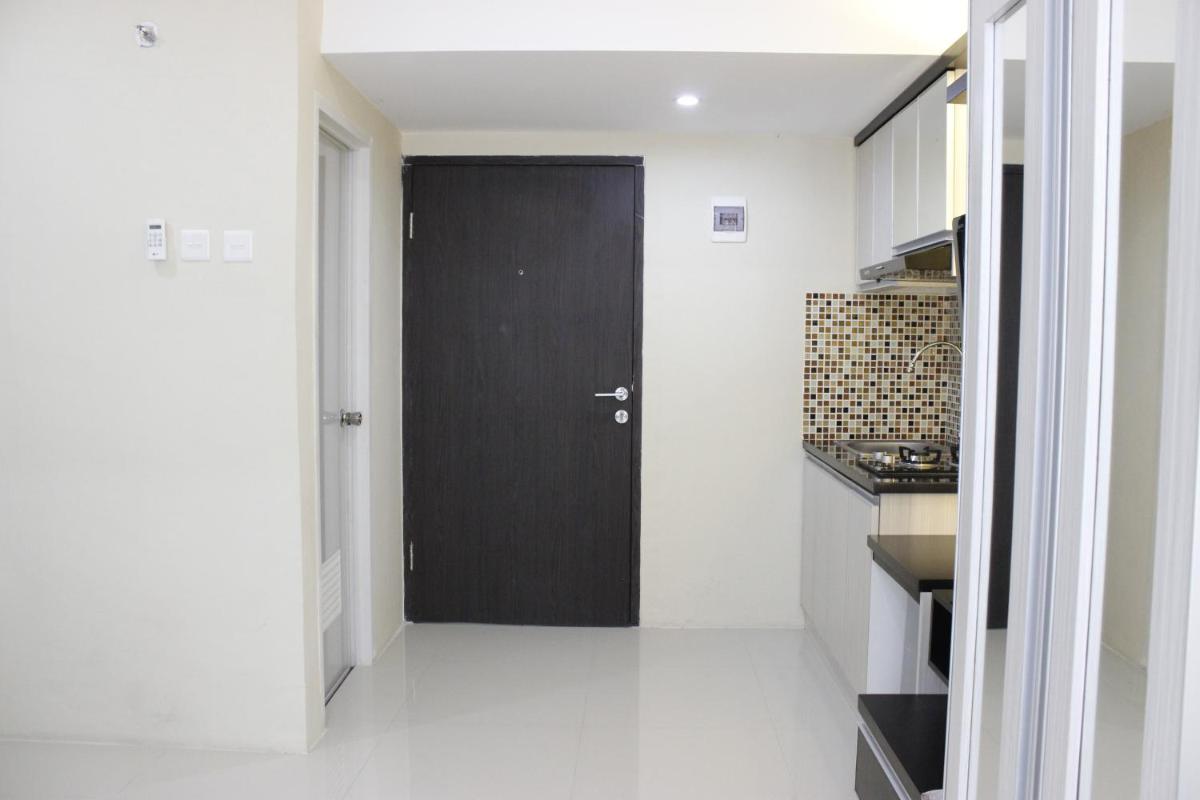 Simply Studio Room The Jarrdin Cihampelas Apartment By Travelio - Housity