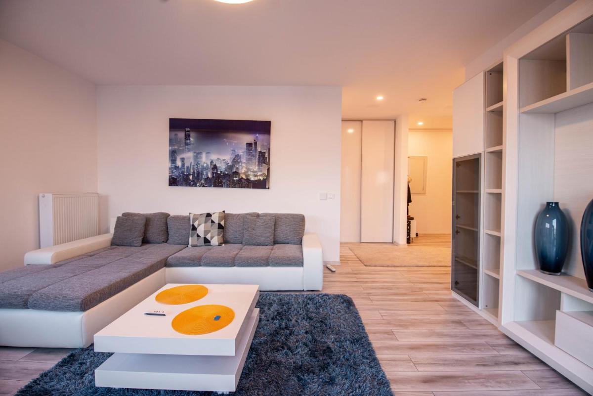 Luxury Westpark 2 Presidentialsuite with Lake View W4 - Housity