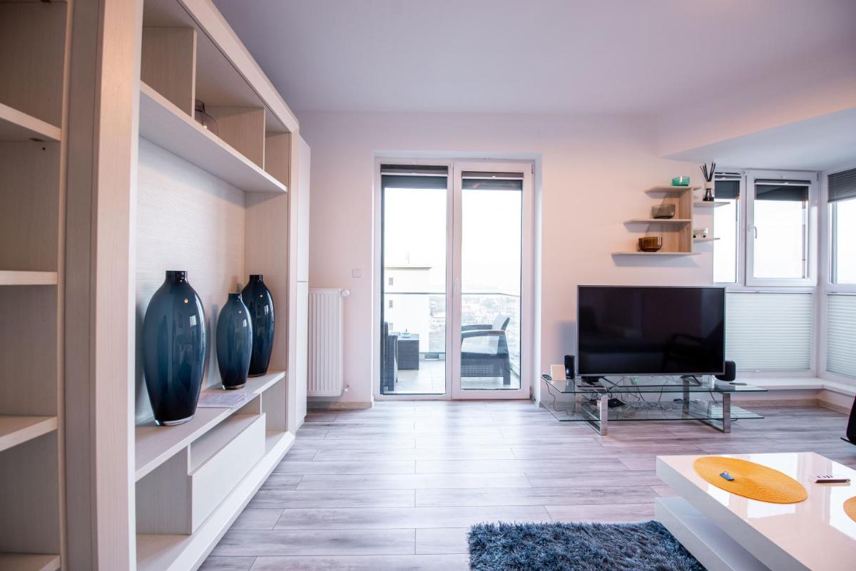Luxury Westpark 2 Presidentialsuite with Lake View W4 - Housity