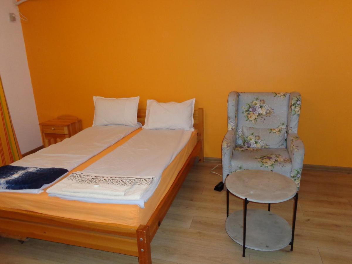 Apartment Moni - Housity