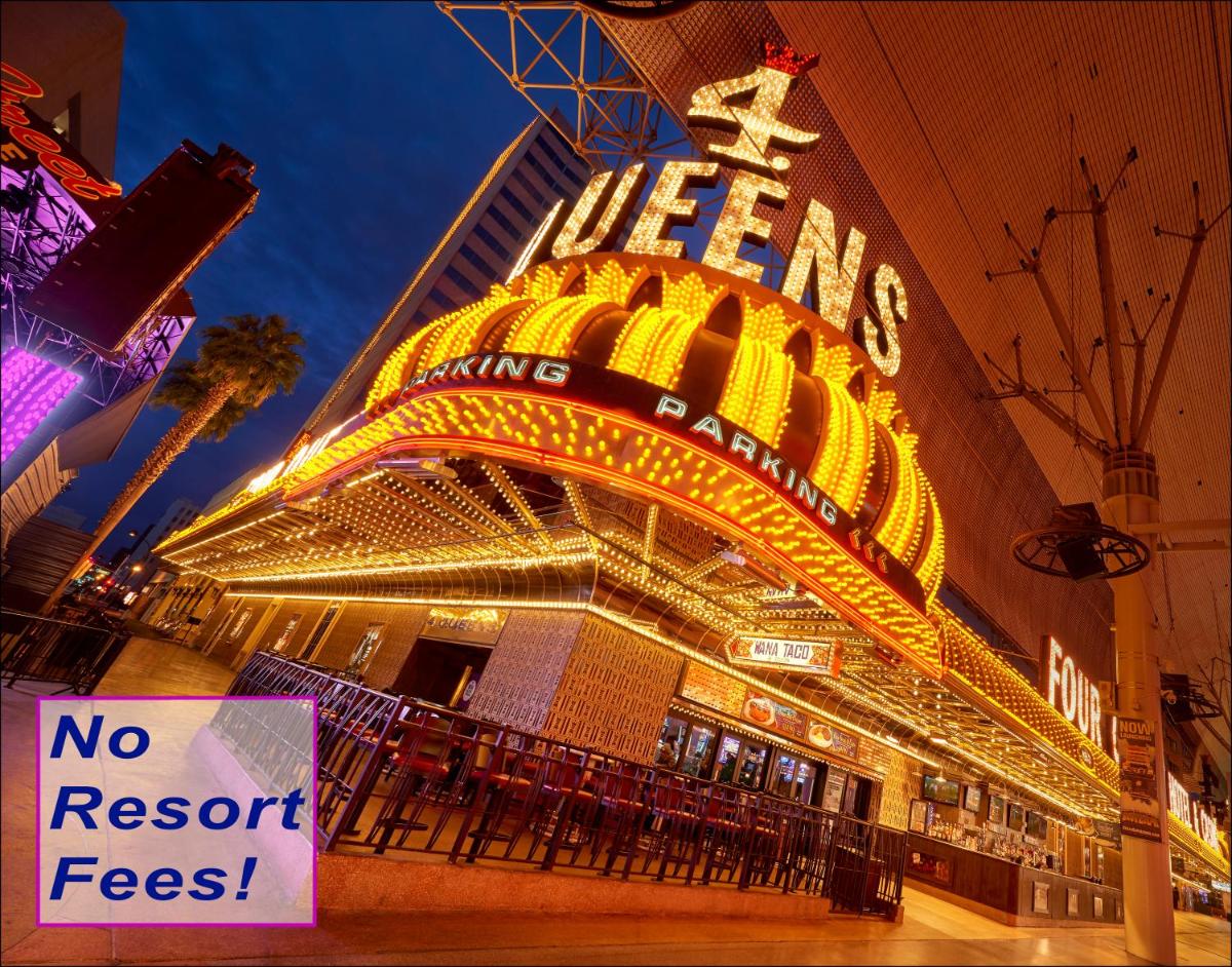 Four Queens Hotel and Casino - Housity