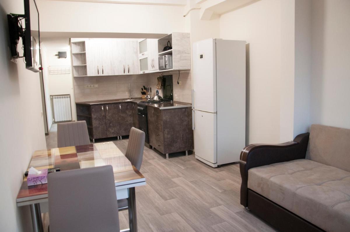 Downtown Yerevan Apartment - Hizvo