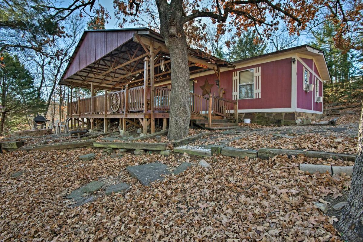 Waterfront House with Boat Slip on Lake Eufaula! - Housity