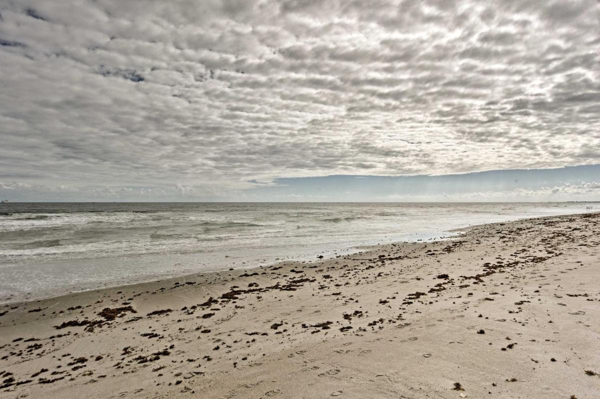 Cape Canaveral Cottage with Pool - Walk to ! - Housity