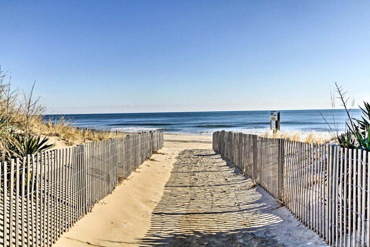 Ocean City Condo with Balcony - Walk to Beach! - Housity