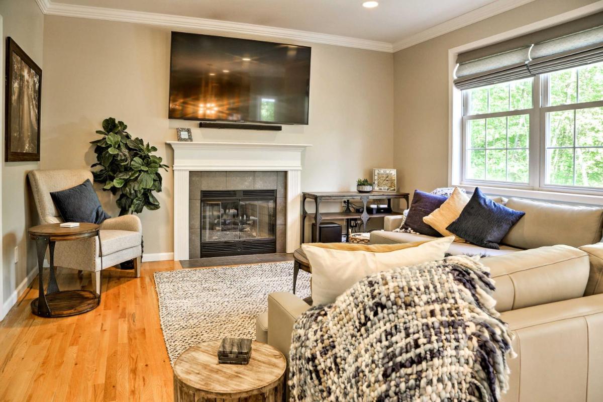 Colonial-Style Warwick Retreat - 1 Hour to NYC! - Housity
