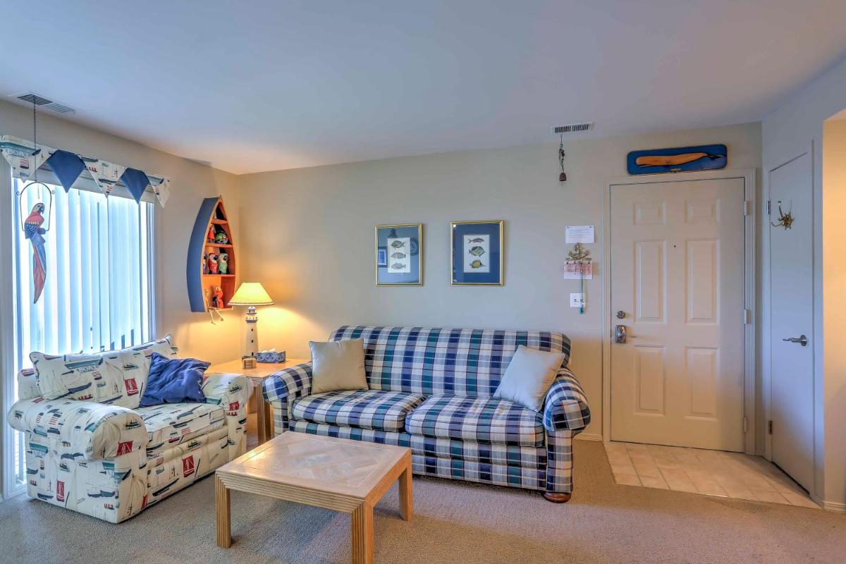 Charming Port Clinton Condo with Community Amenities - Housity