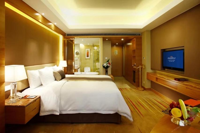 Suitetrails - Howard Johnson Sunshine Plaza Ningbo