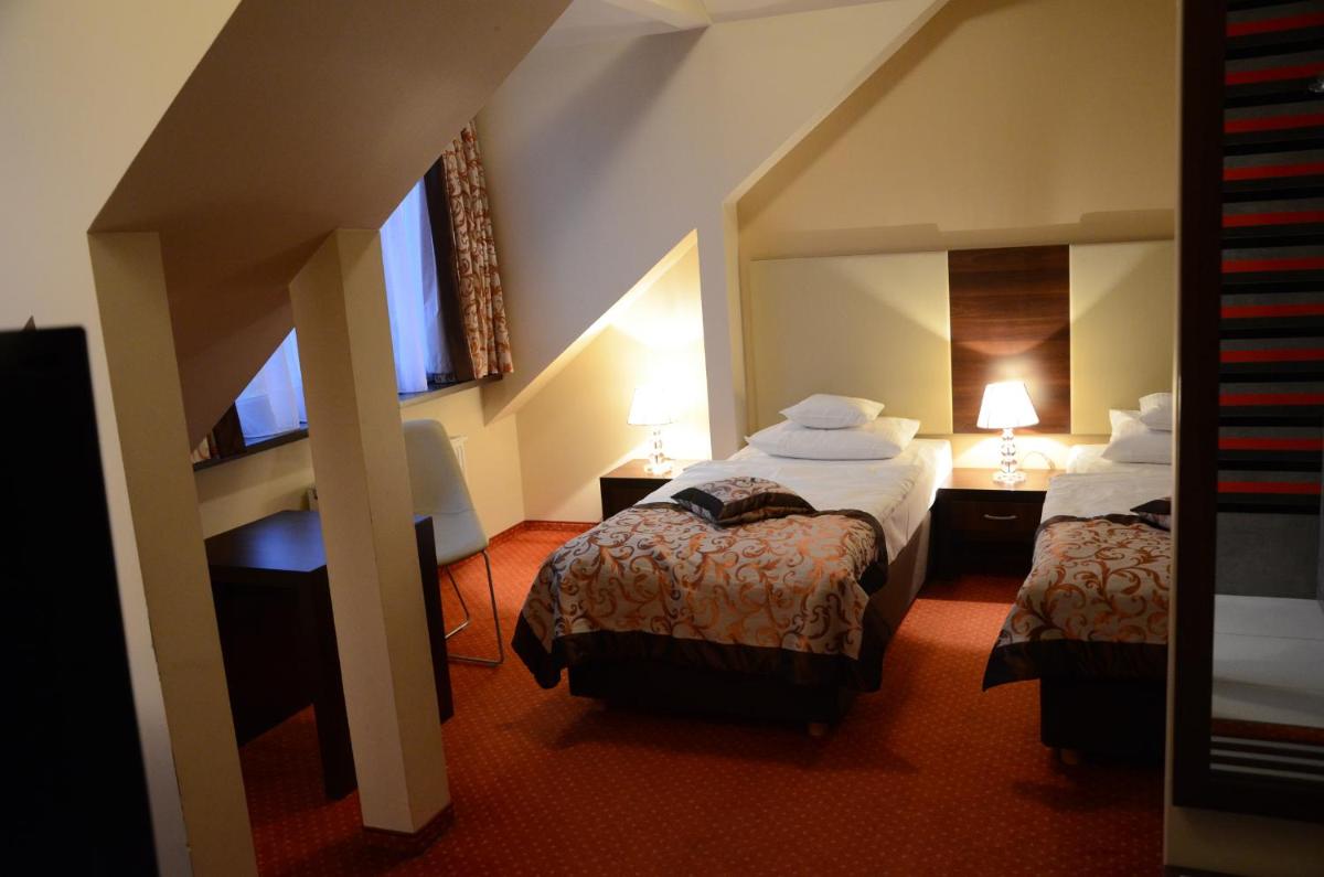 Agat Hotel - Housity