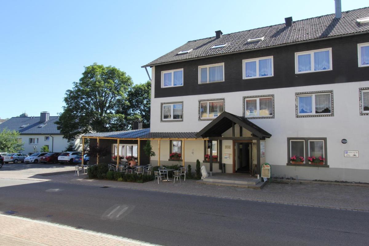 Hotel Lowen by Mastiff - Housity