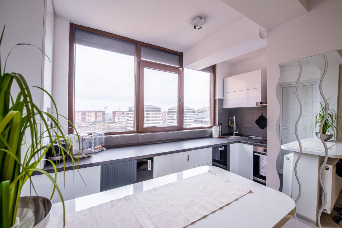 Luxury Two Room Apartment Residence Militari M3 - Housity