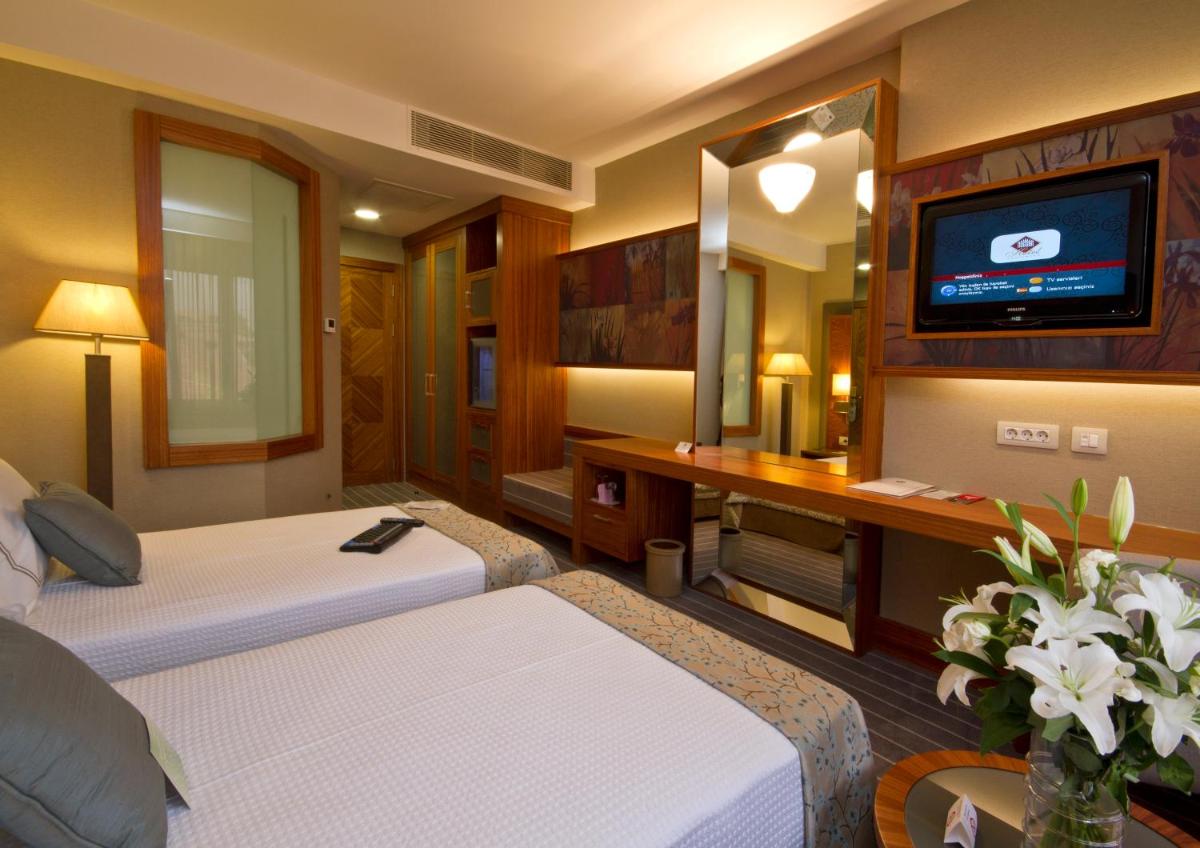 Tugcan Hotel - Housity