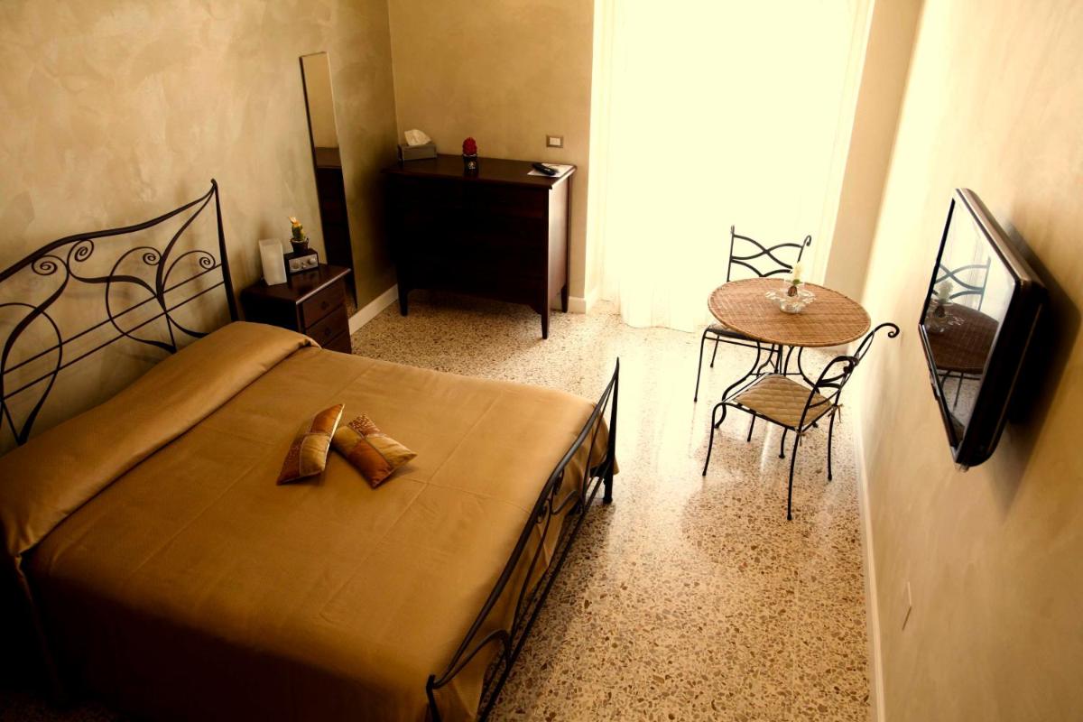 A Class - Housity