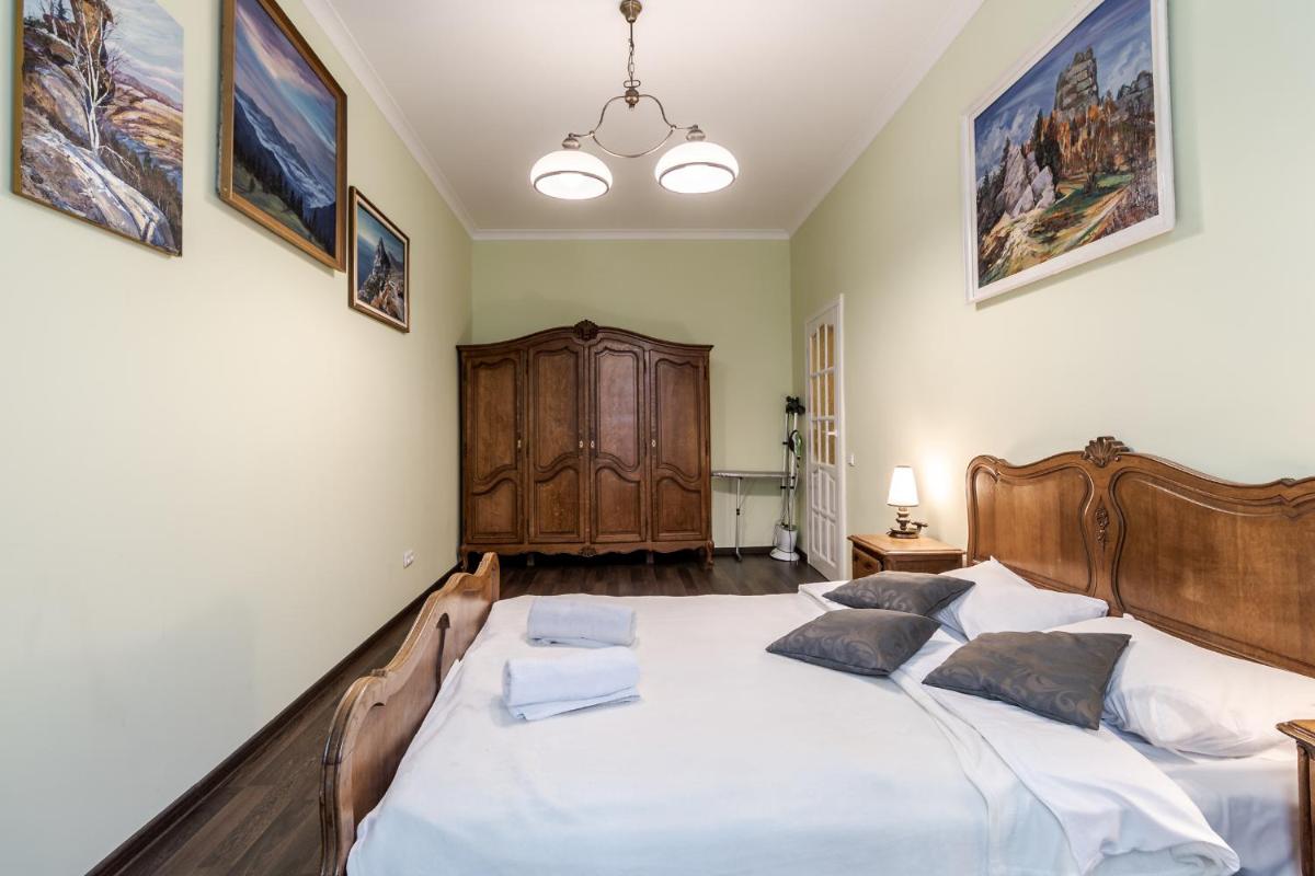Modern Chaikovskogo Apartment - Housity