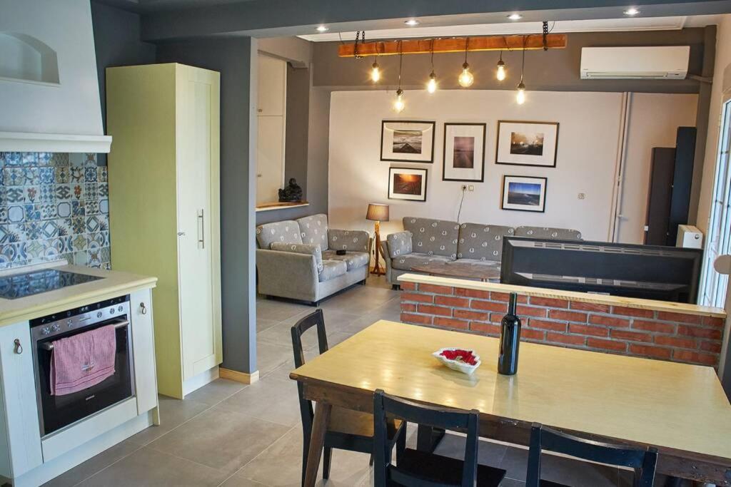 Art Luxury Designer Apartment - Housity