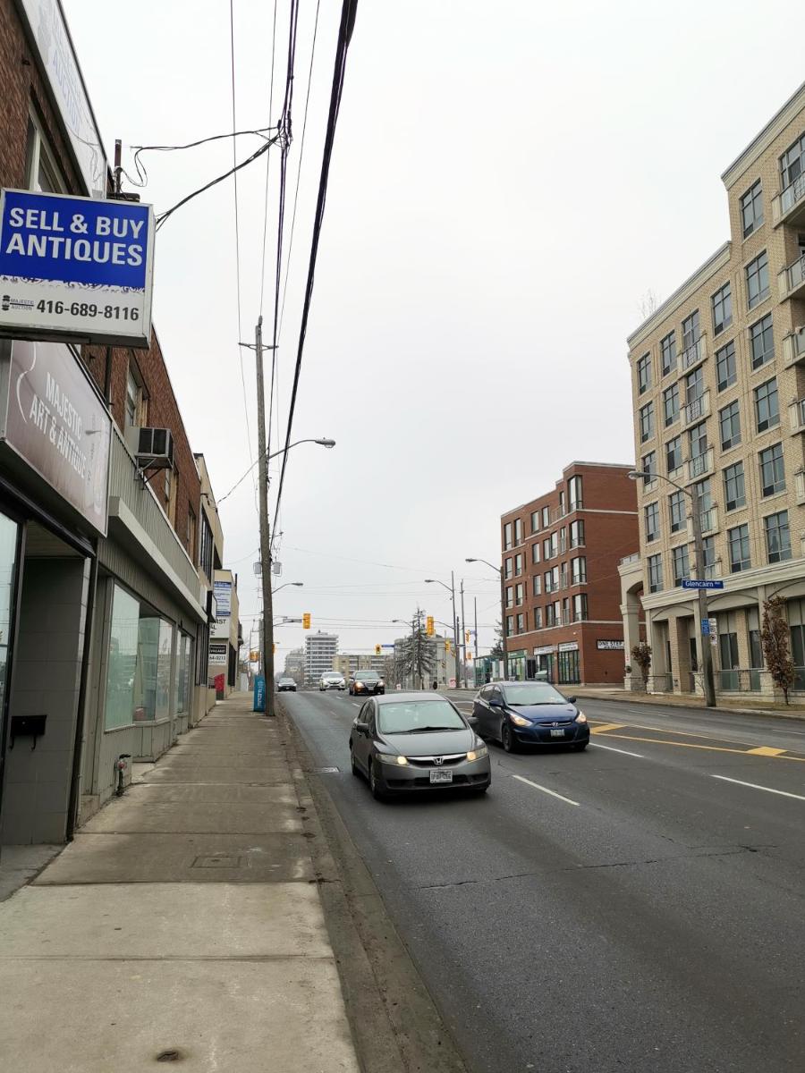 Cozy Private Rm Heart of North York Free Parking Full Kitchen Close to Downtown - Housity