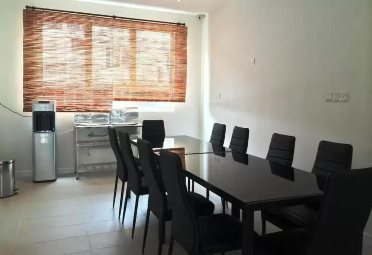 Island Hostel Bayan Lepas Airport - Housity