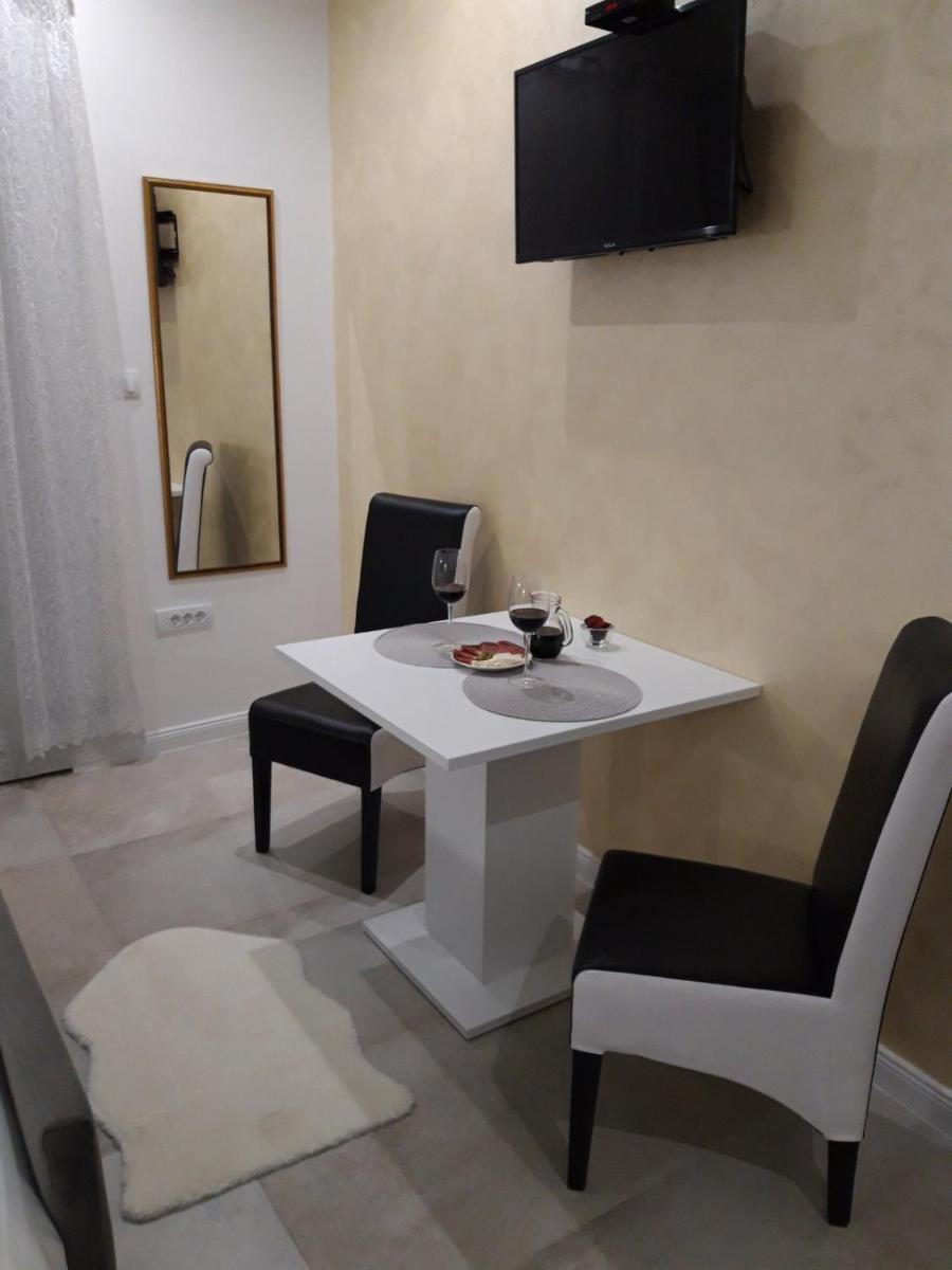 Apartmani Krtolica - Housity