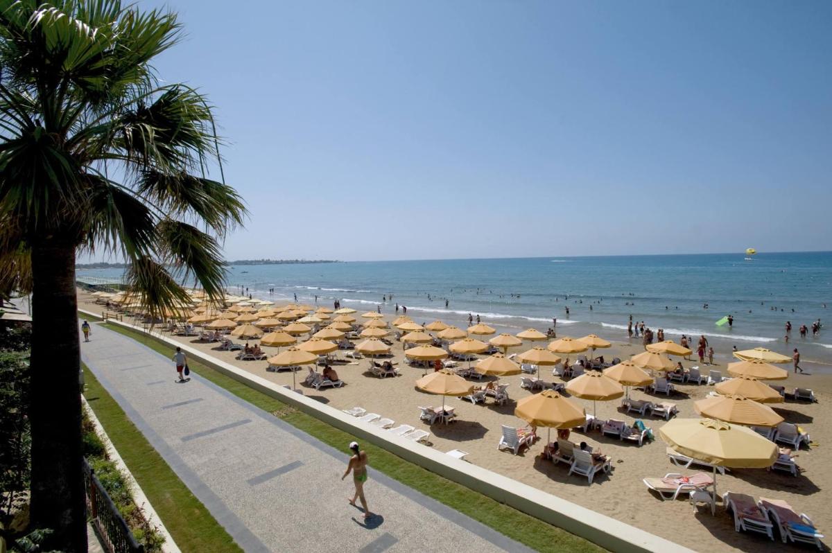 Sunrise Queen Luxury Hotel - Housity