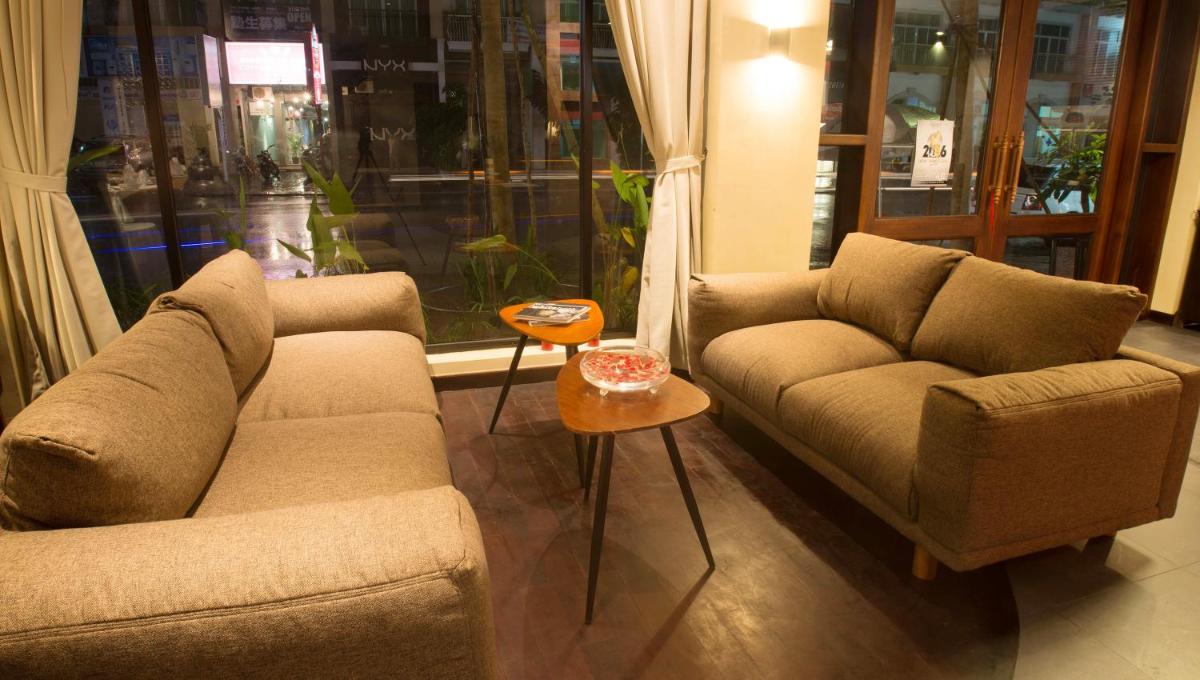 Almond Hotel Bassac River - Housity