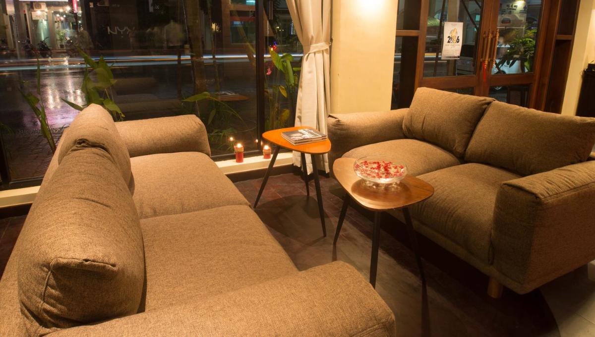 Almond Hotel Bassac River - Housity