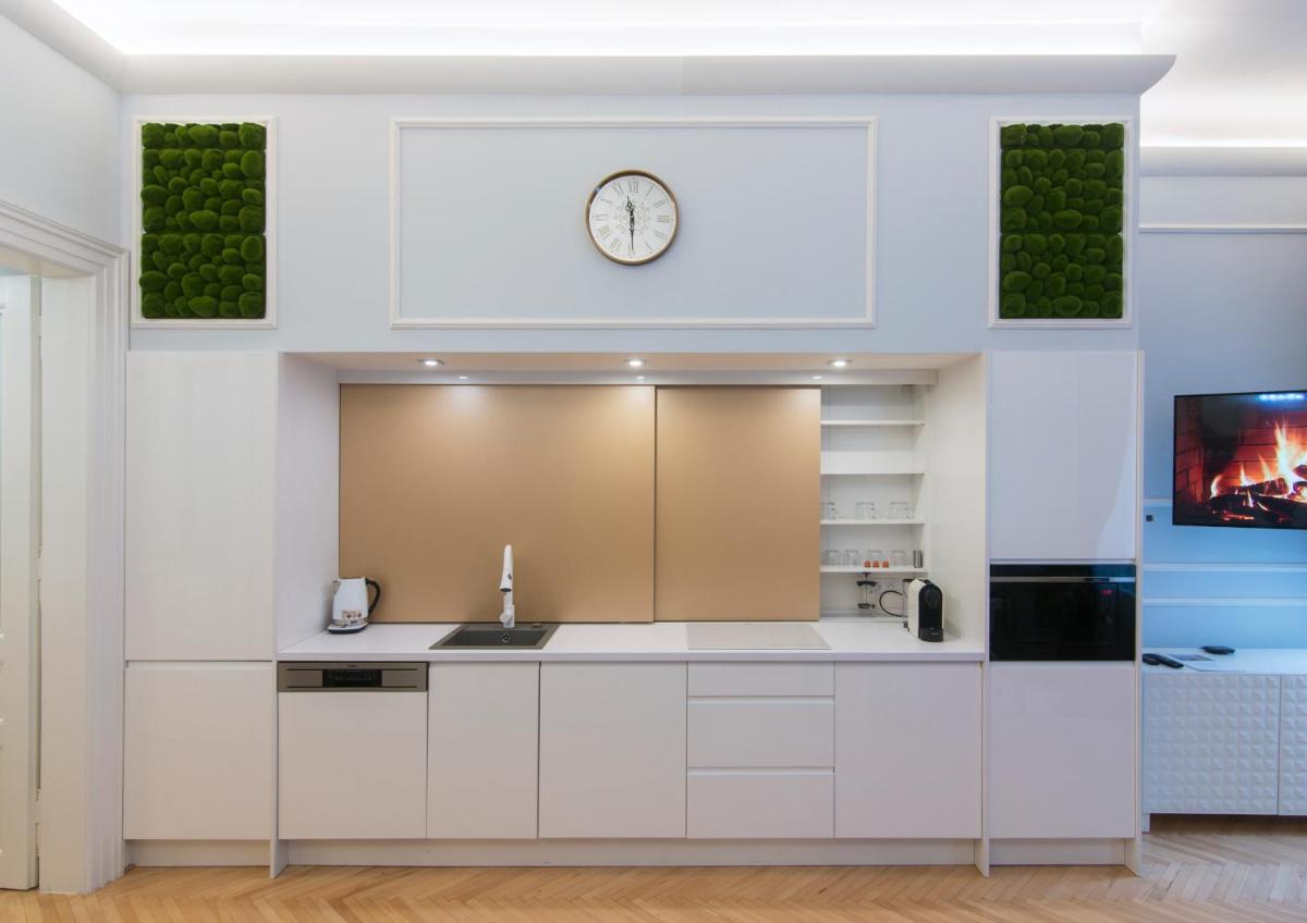 Vogue apartment near by Wenceslas Square - Housity