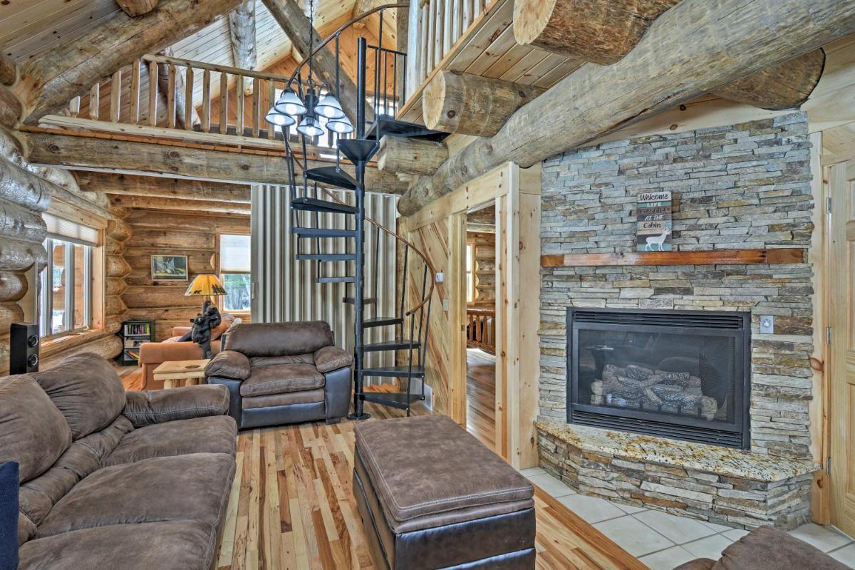 Custom Log Cabin with Deck and 45 Acres by Pine River! - Housity