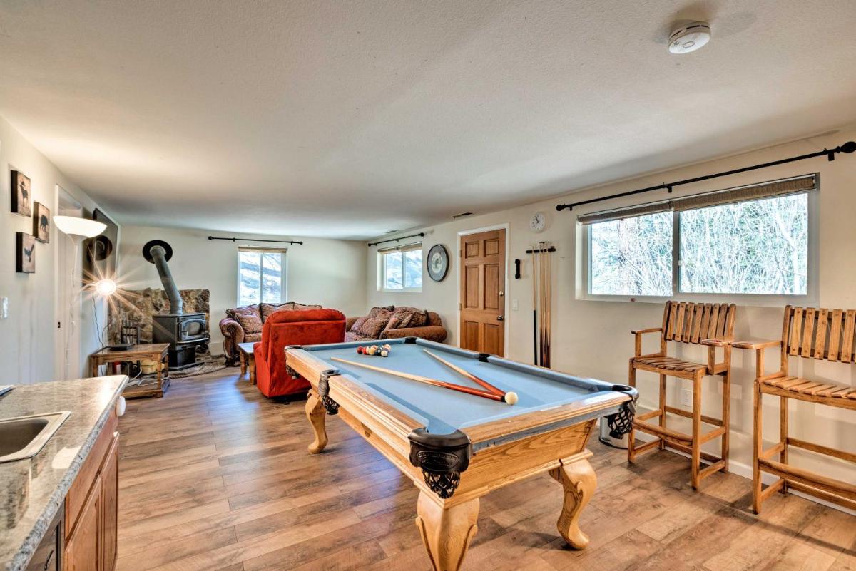Stateline Escape about 2 Mi to Heavenly, Lake and Casino! - Housity