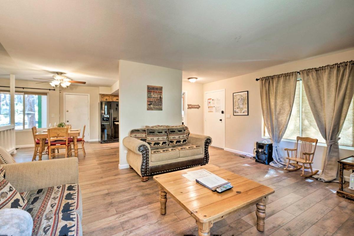 Stateline Escape about 2 Mi to Heavenly, Lake and Casino! - Housity