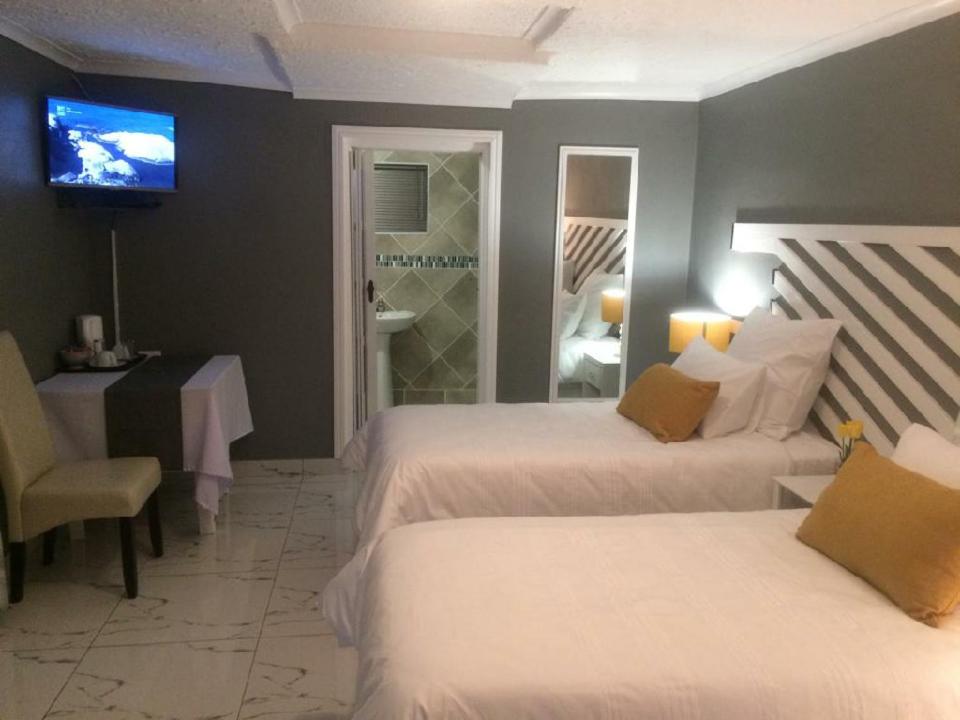 Emfuleni Bed and Breakfast - Hizvo